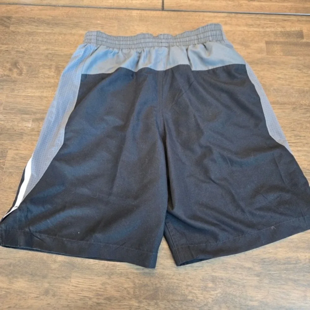 Nike Mens Athletic Basketball‎ Shorts Black Grey White Mesh Panel Small RN37763